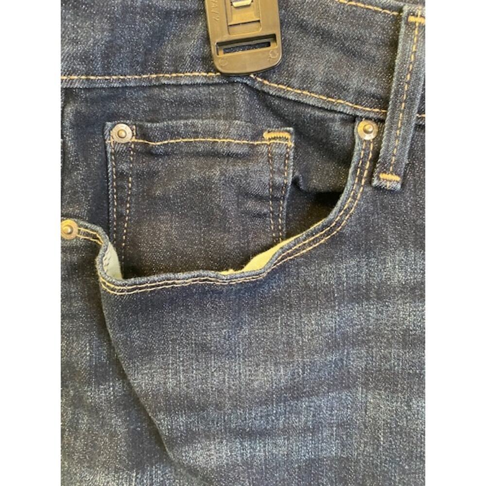 Levi's Signature Mid Rise Dark Wash Shorts Size 16 Waist 33 - Picture 7 of 9
